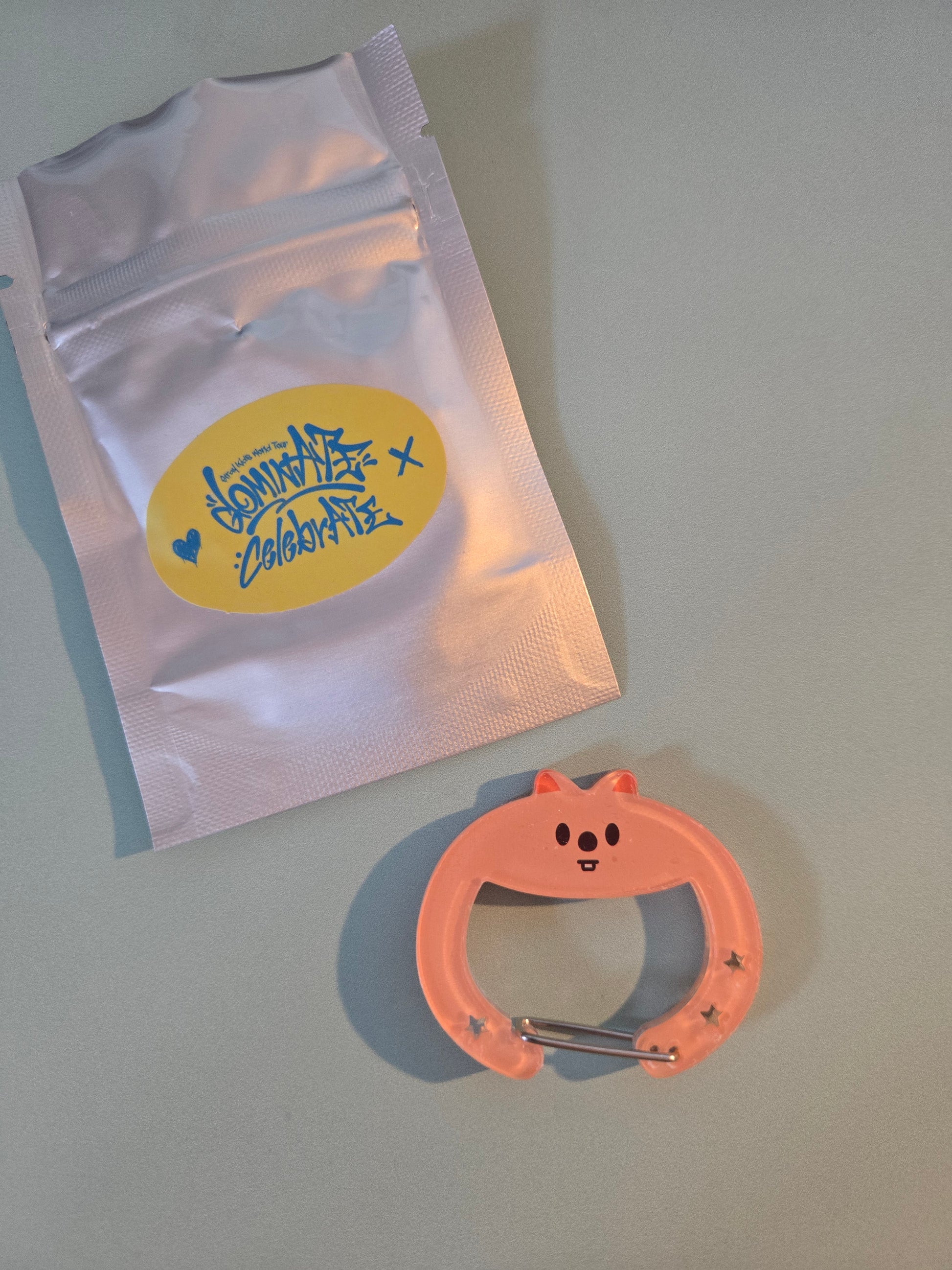 Stray Kids CelebrATE DominATE Pop Up Store Official MD: Carabiner - Han Round