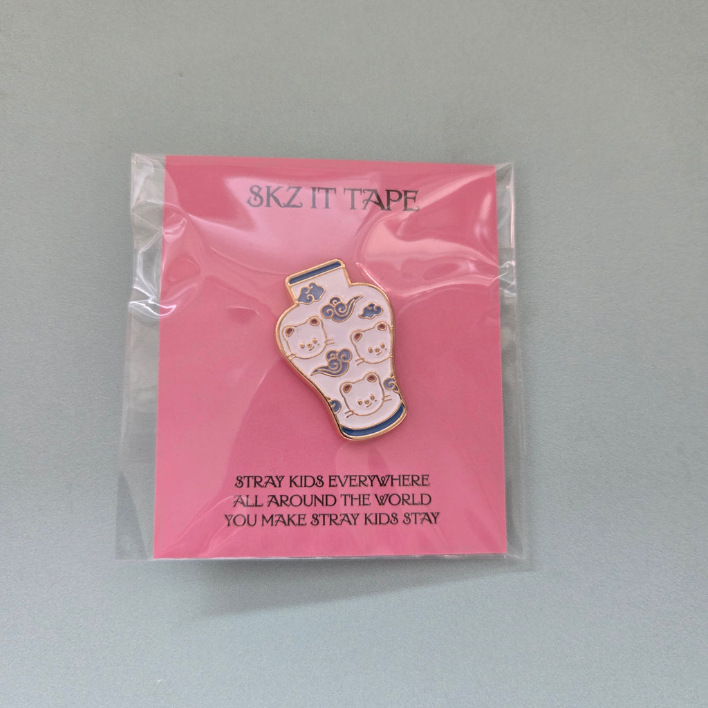 Stray Kids - Do It Pop Up Official MD: SKZOO BADGE - Jiniret