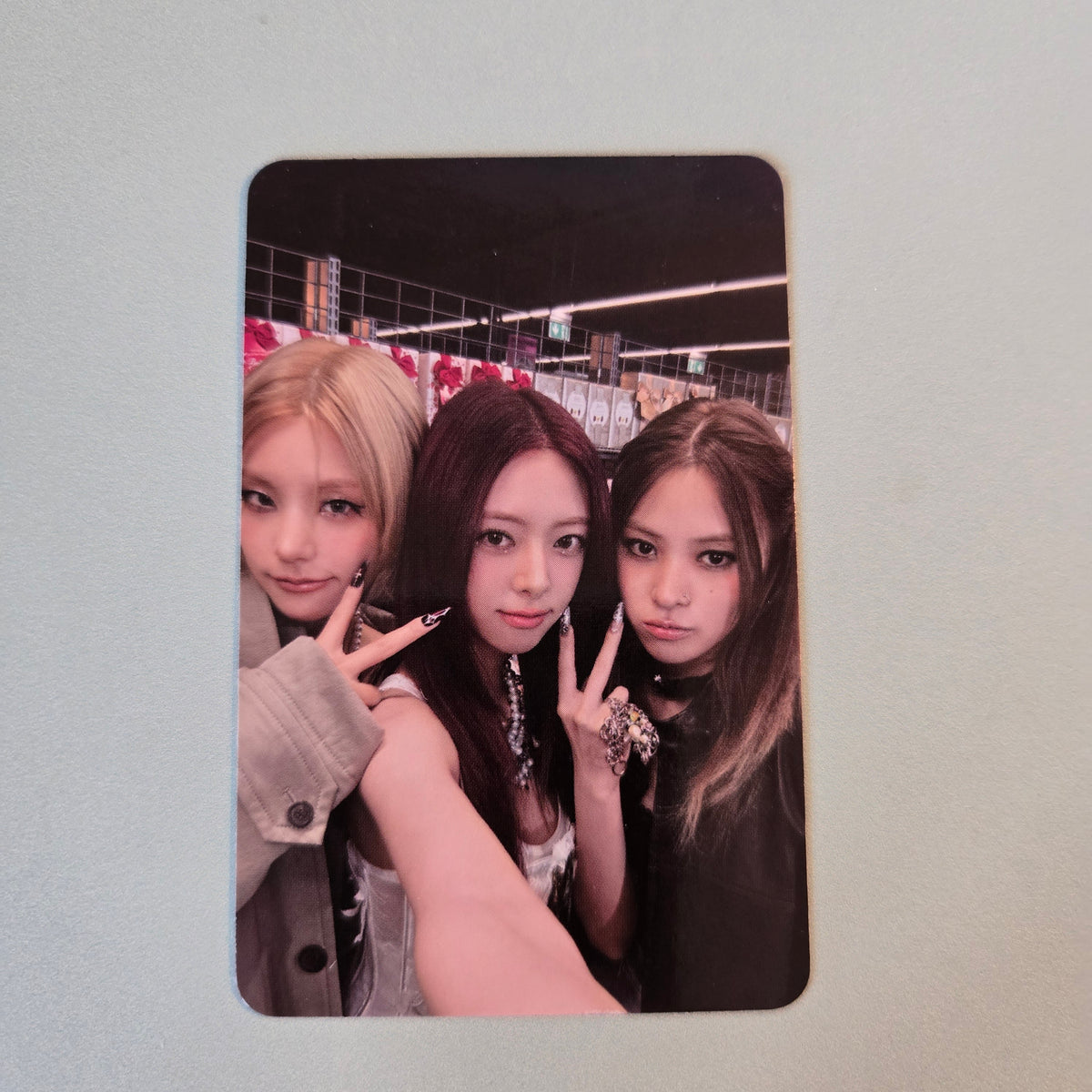 ITZY - Tunnel Vision Album Photocard: Yeji, Ryujin & Yuna
