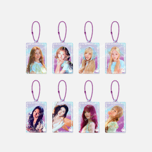 ⏳ Hearts2Hearts - Iconic Heart Official MD: RANDOM ACRYLIC KEYRING