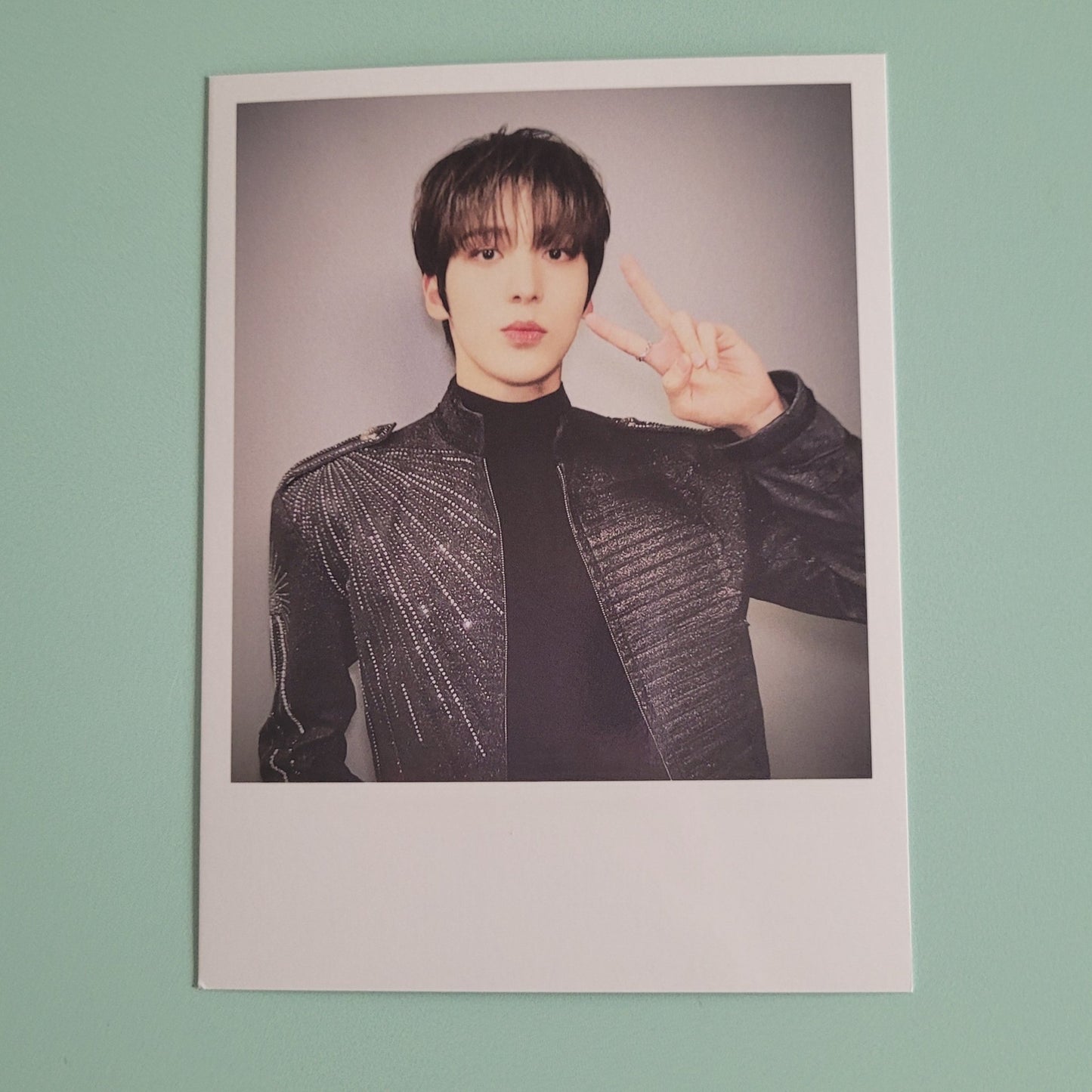 Ateez Golden Hour Pt.1 Work to Live Large Polaroid Set (member choice) - KPop Idol