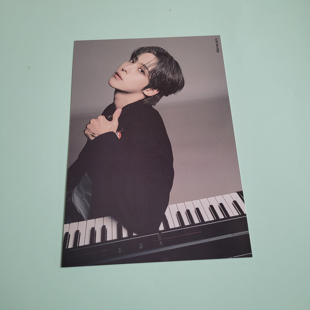 Ateez Seasons Greetings 2025 Glossy Double Sided Mini Poster (member choice) - KPop Idol