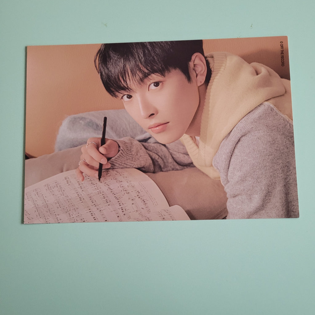 Ateez Seasons Greetings 2025 Glossy Double Sided Mini Poster (member choice) - KPop Idol