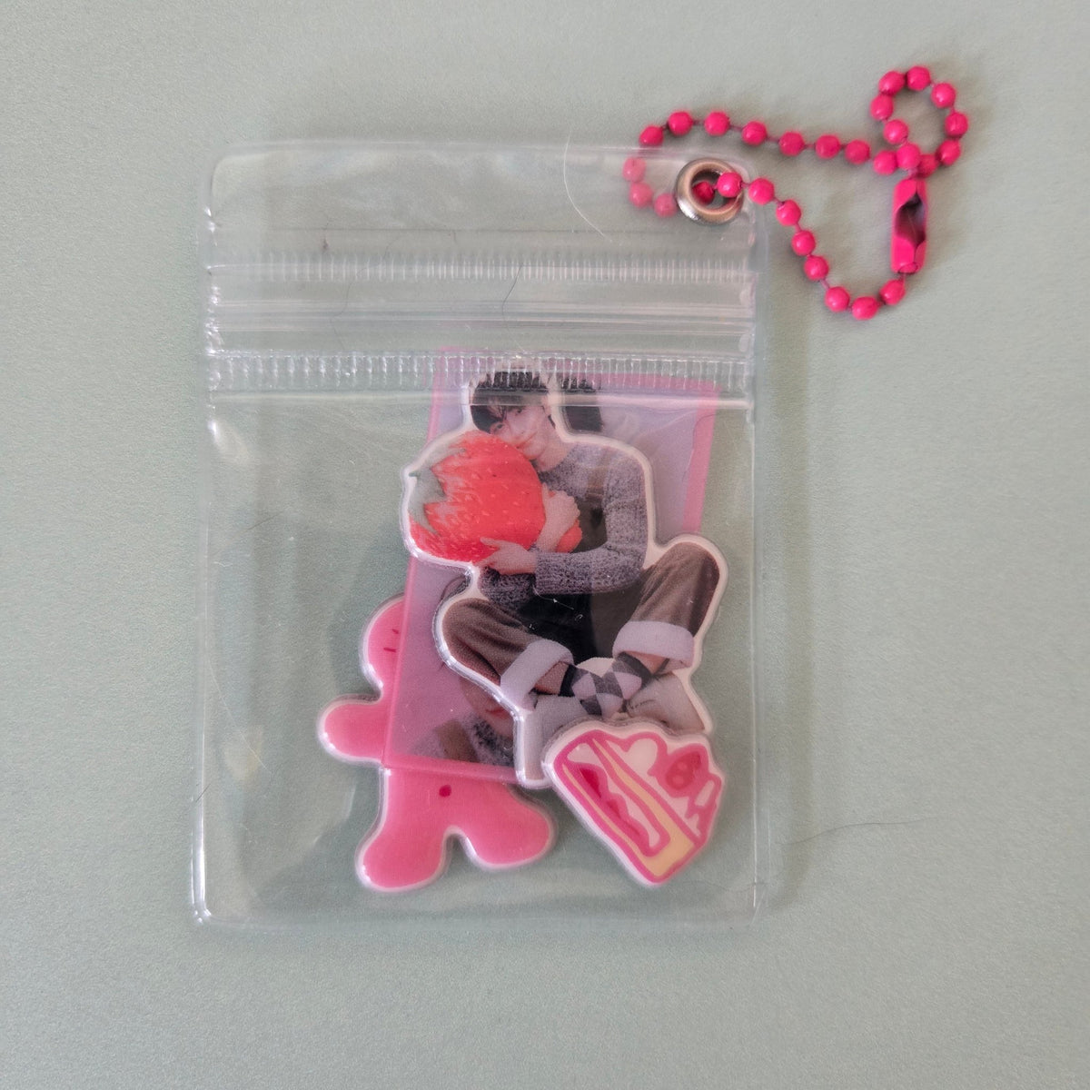 Ateez- Season's Greetings 2026: Pastry Shop Keychain - Seonghwa - KPop Idol