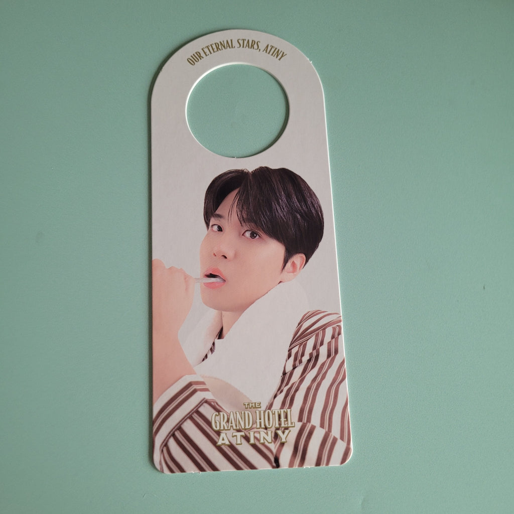 Ateez - The Grand Hotel ATINY Fan Kit: Door Hanger (member choice) - KPop Idol