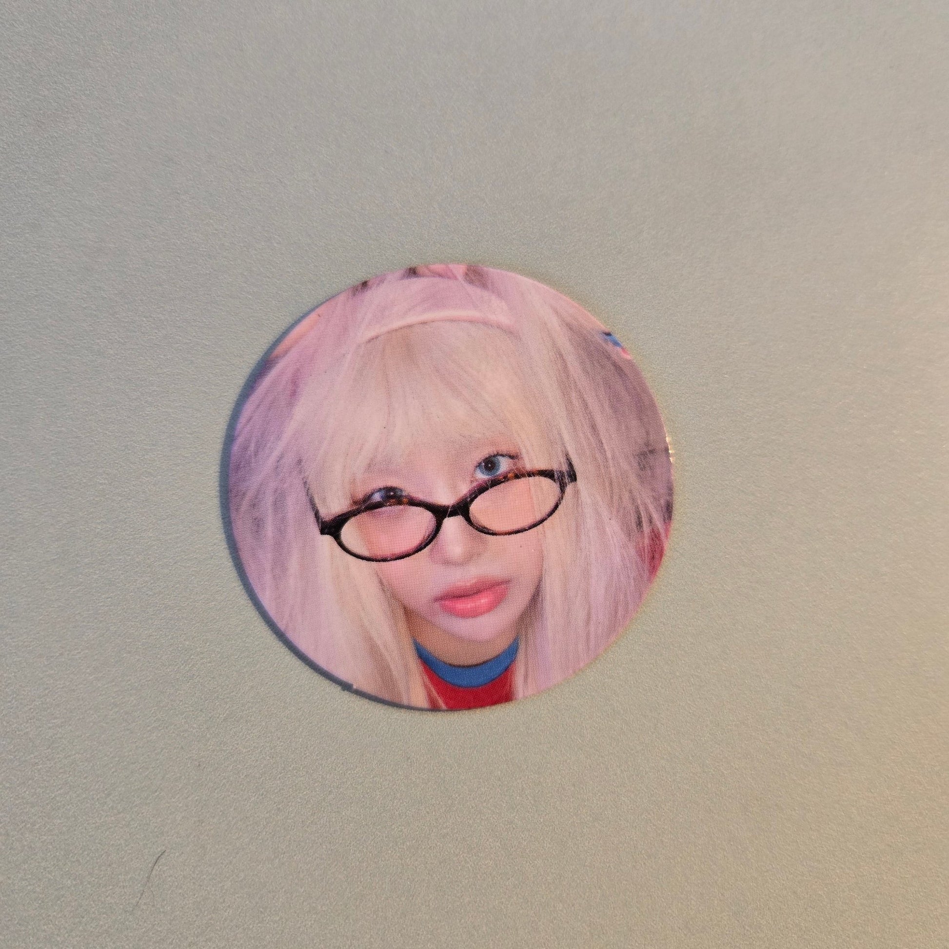 CHUU - XO, My Cyber Love POB: Weverse Shop Can Badge Magnet - KPop Idol