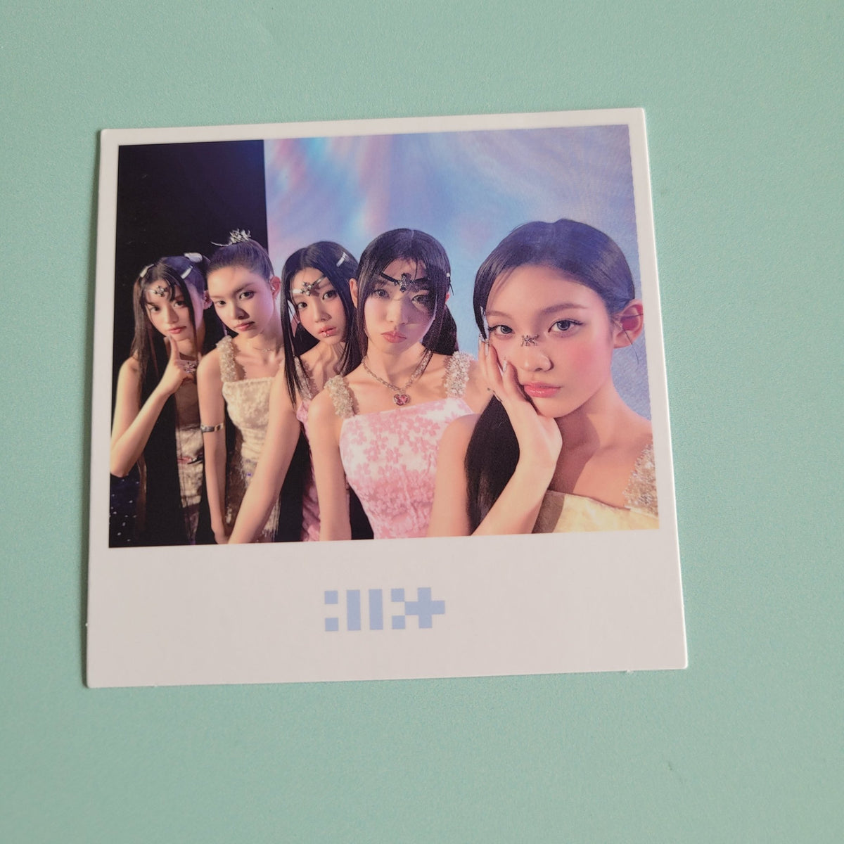 Illit - Bomb: Weverse POB - Unit Polaroid - KPop Idol