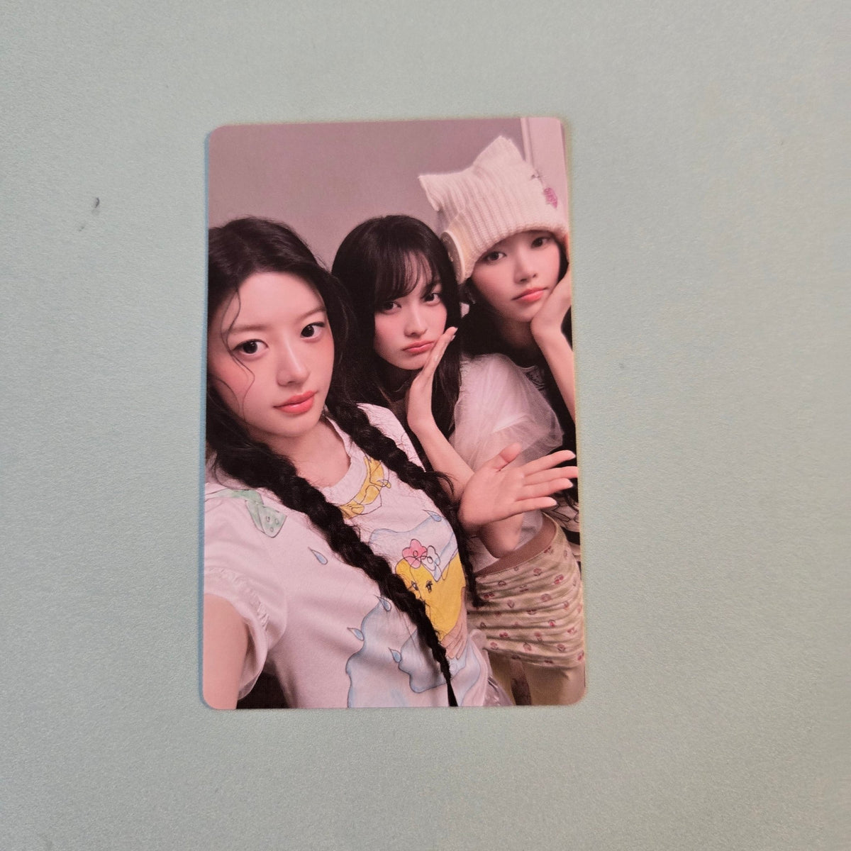 Illit - Mamihlapinatapai Weverse Album - Iroha, Yunah & Minju - KPop Idol
