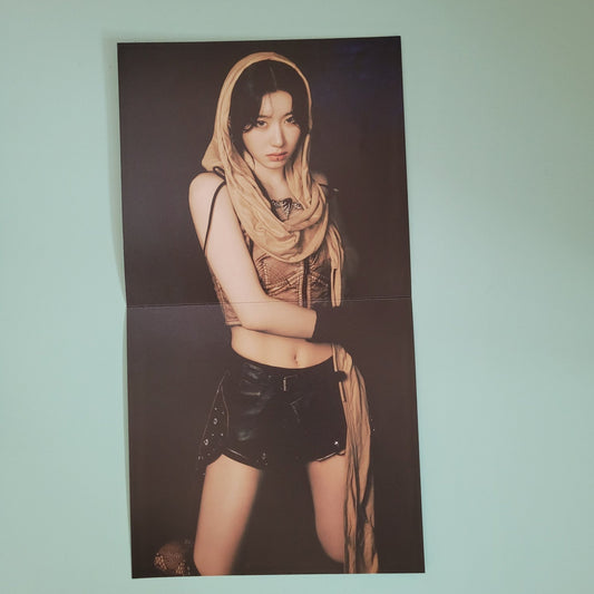 Itzy Born To Be Poster - Chaeryeong - KPop Idol