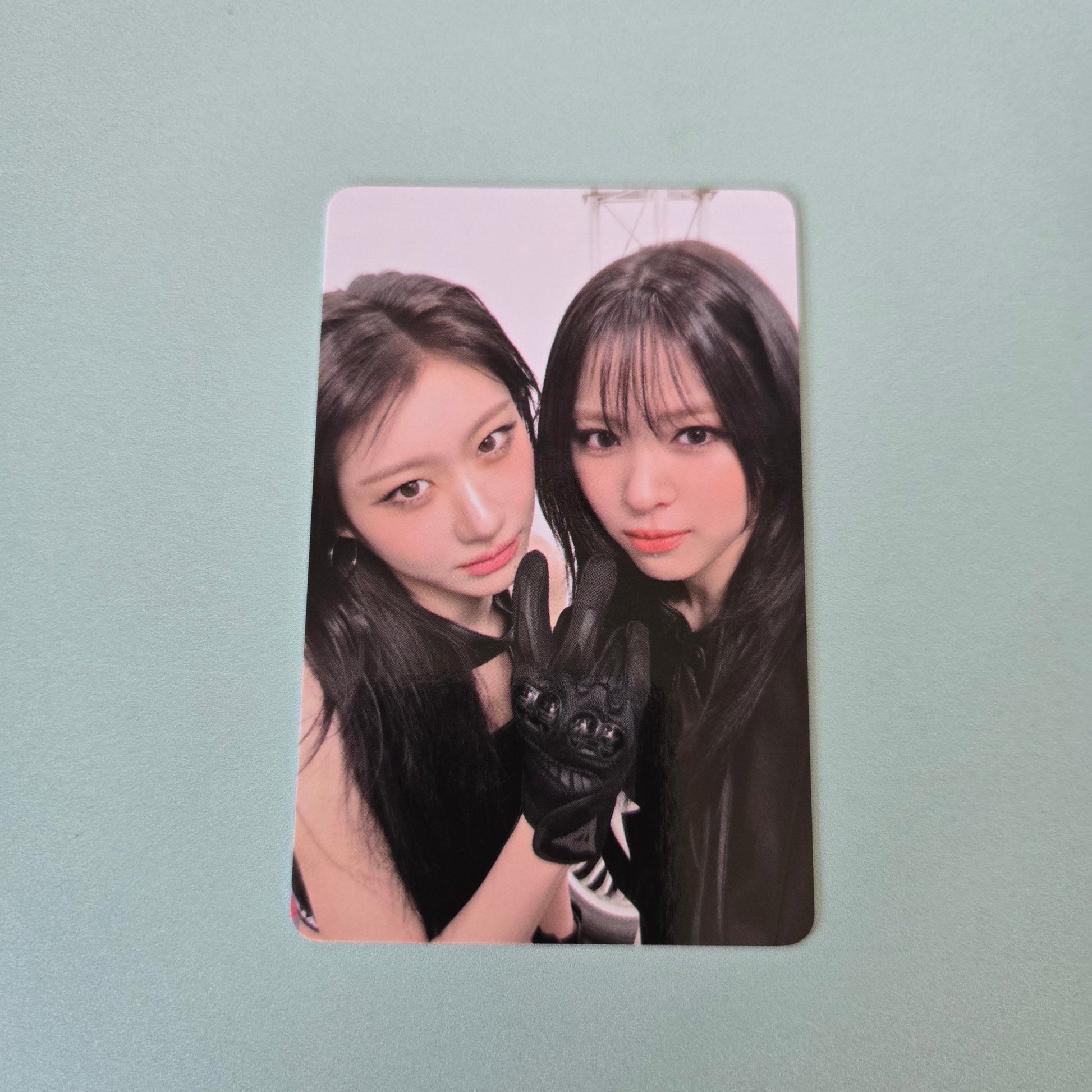 ITZY - Tunnel Vision 3rd Tour Pop Up Unit Trading Card - Chaeryeong & Ryunjin - KPop Idol