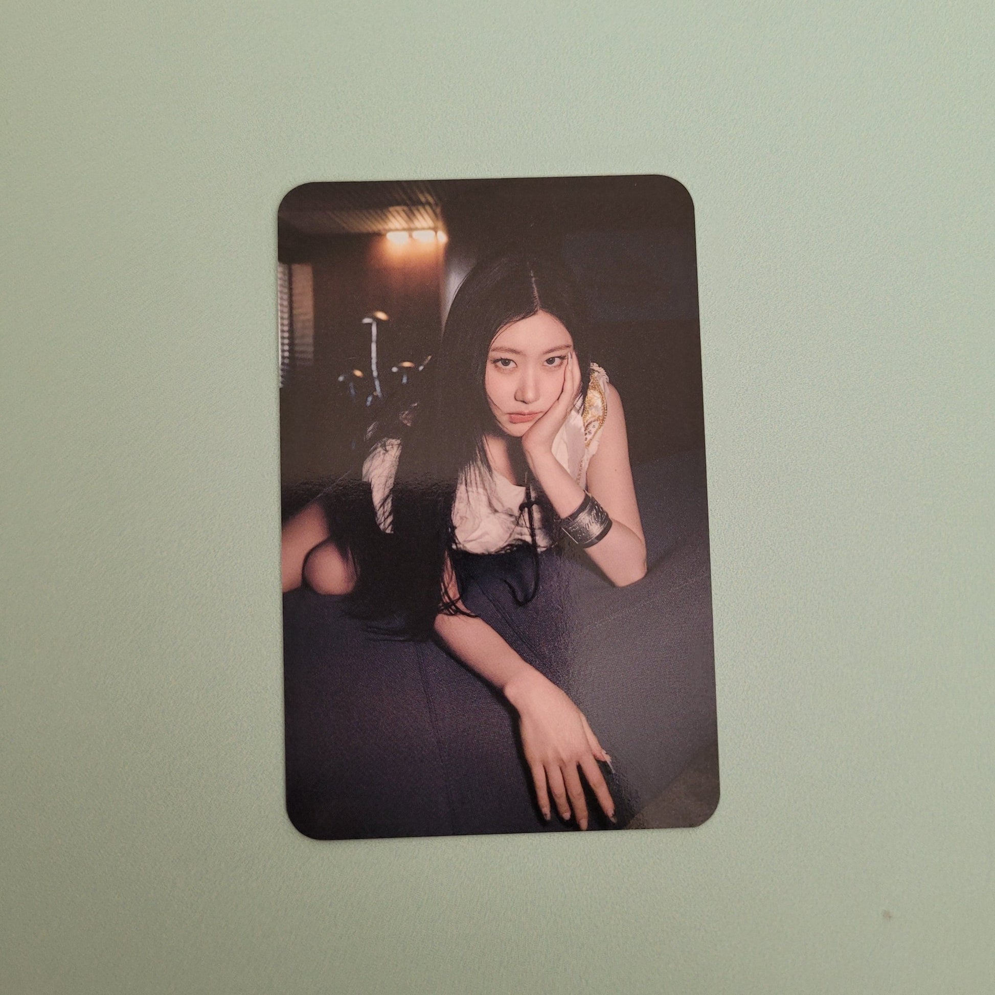 ITZY - Tunnel Vision Random Trading Card - Chaeryeoung - KPop Idol