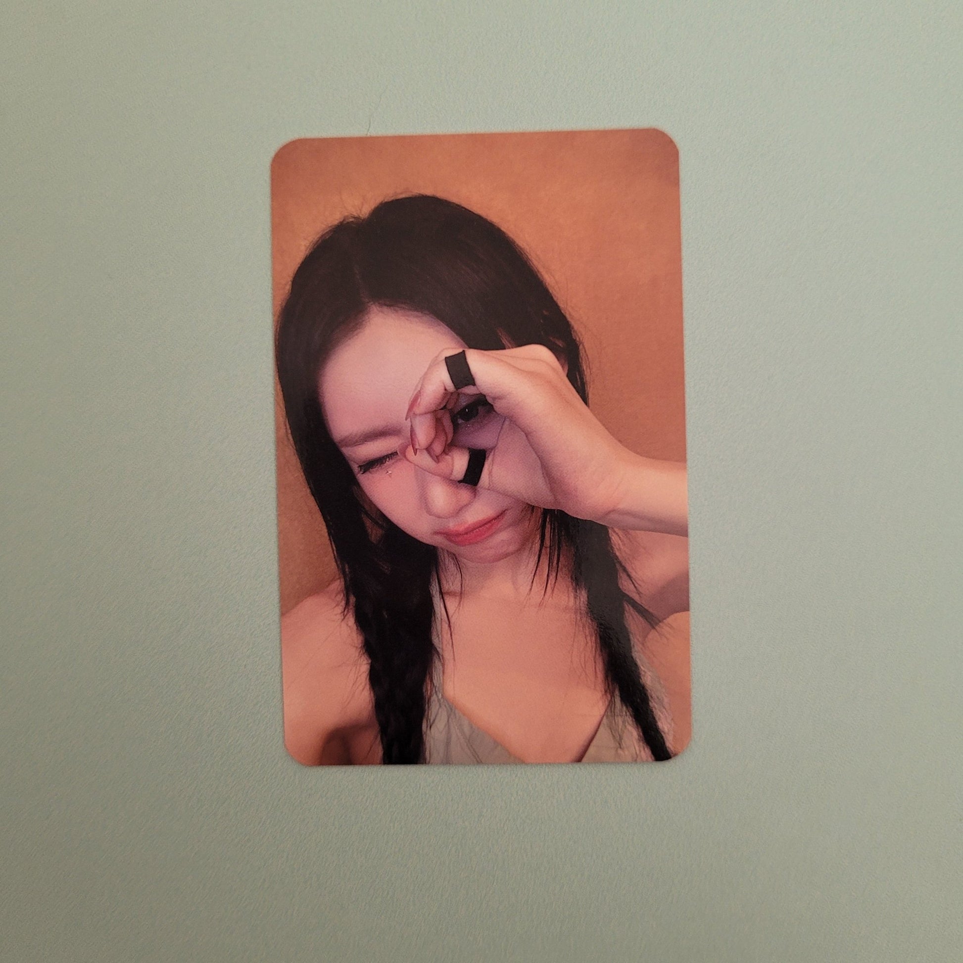ITZY - Tunnel Vision Random Trading Card: Double Sided Selfie - Chaeryeoung - KPop Idol