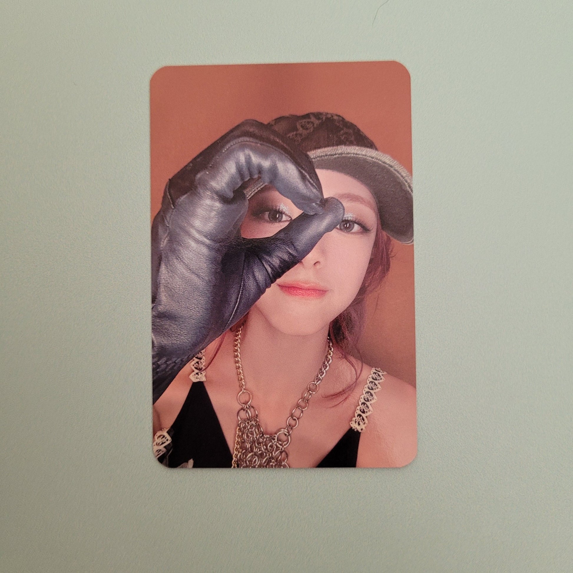 ITZY - Tunnel Vision Random Trading Card: Double Sided Selfie - Yuna - KPop Idol