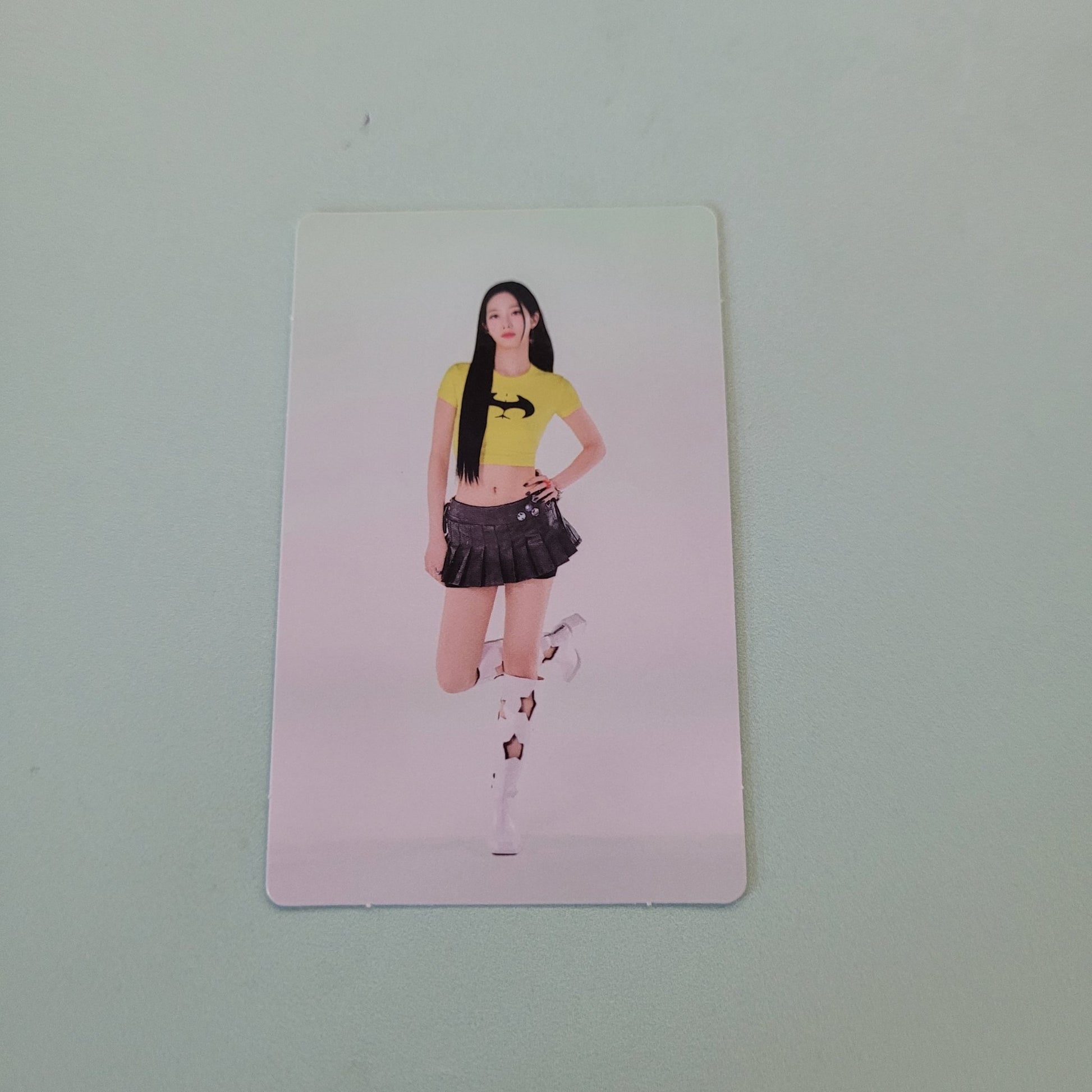 Le Sserafim - Fearnada Random Trading Card - Kazhua - KPop Idol