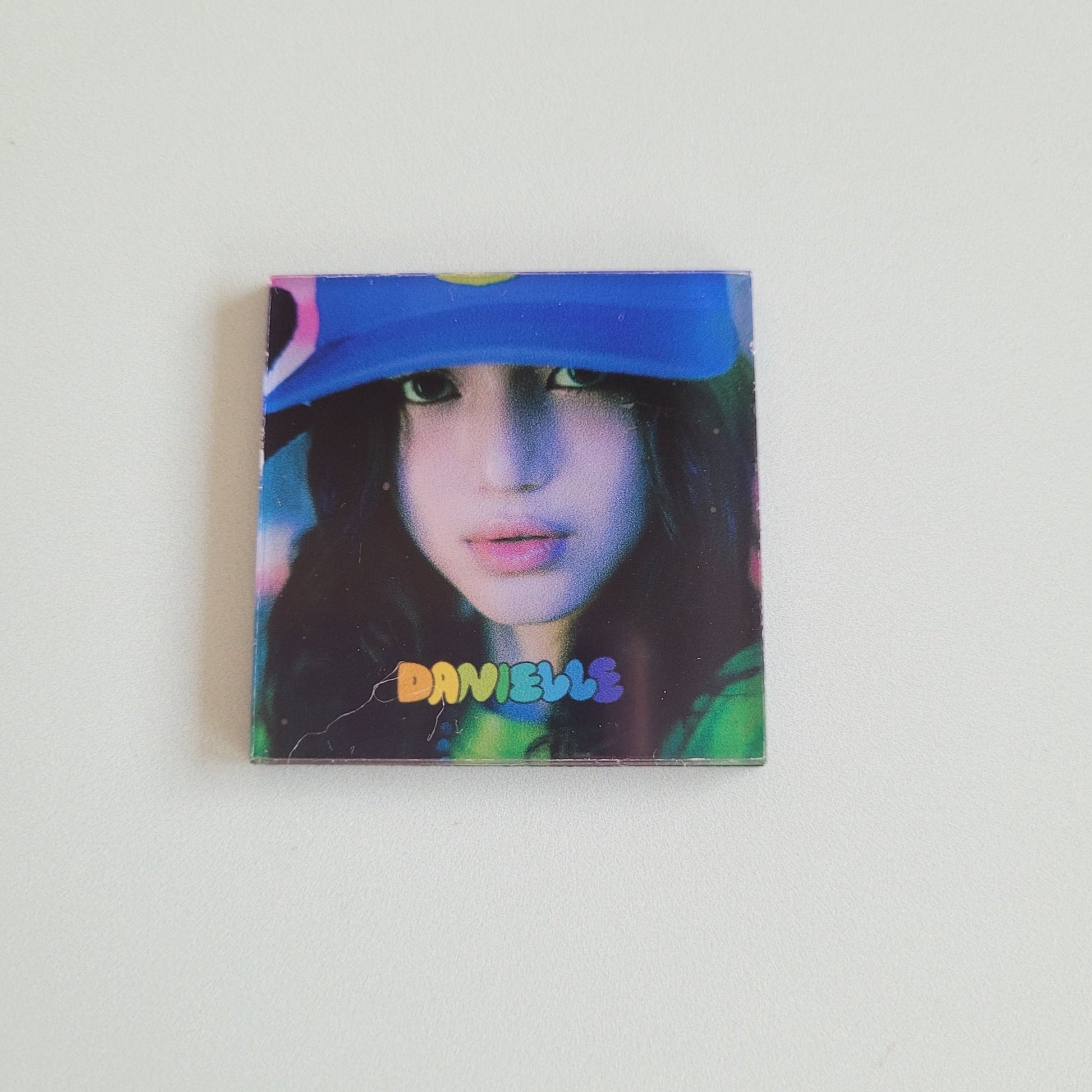 New Jeans - Supernatural POB: Weverse Shop Magnet (member choice) - KPop Idol