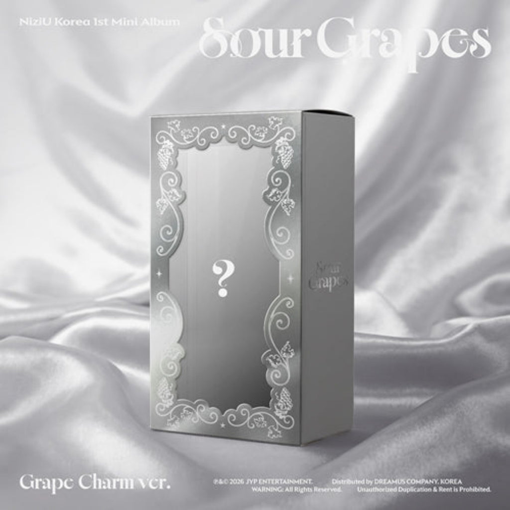 (Pre Order) Niziu Korea - Sour Grapes: Grape Charm Ver.