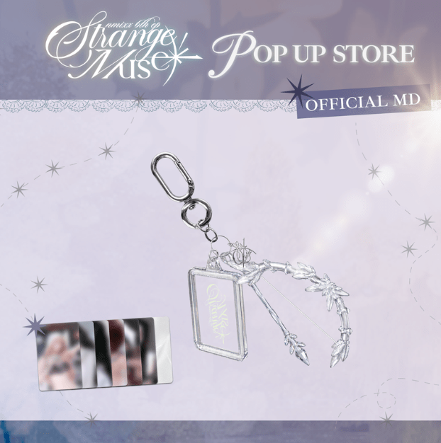⏳ NMIXX - Strange Muse Pop Up Official MD: CLEAR OBJECT KEYRING - KPop Idol