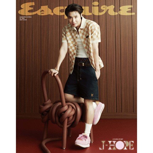 (Pre Order) Esquire Korea Magazine - MAY26. Cover: BTS J - Hope - KPop Idol