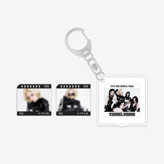 (Pre Order) ITZY - 3rd World Tour Tunnel Vision Official MD: PHOTO SLIDE KEYRING