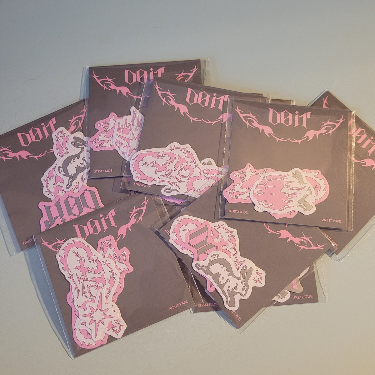 Stray Kids - Do It Album Inclusion: Random Graphic Sticker Pack - KPop Idol