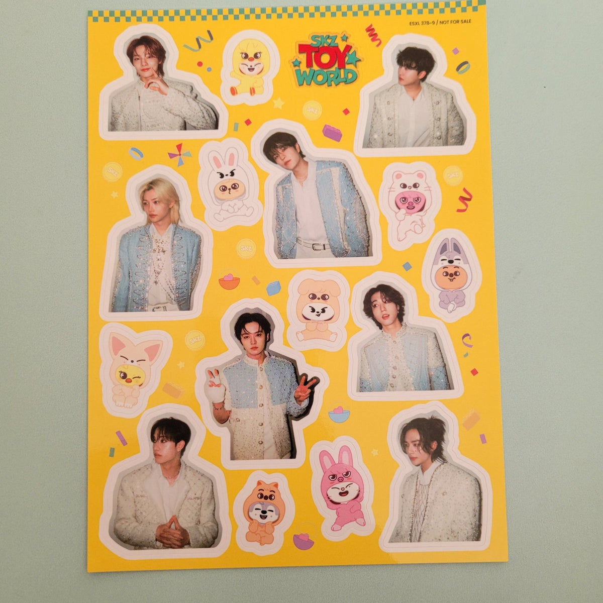 Stray Kids Japan - Toy World Blu - Ray PC: Sticker Sheet - KPop Idol