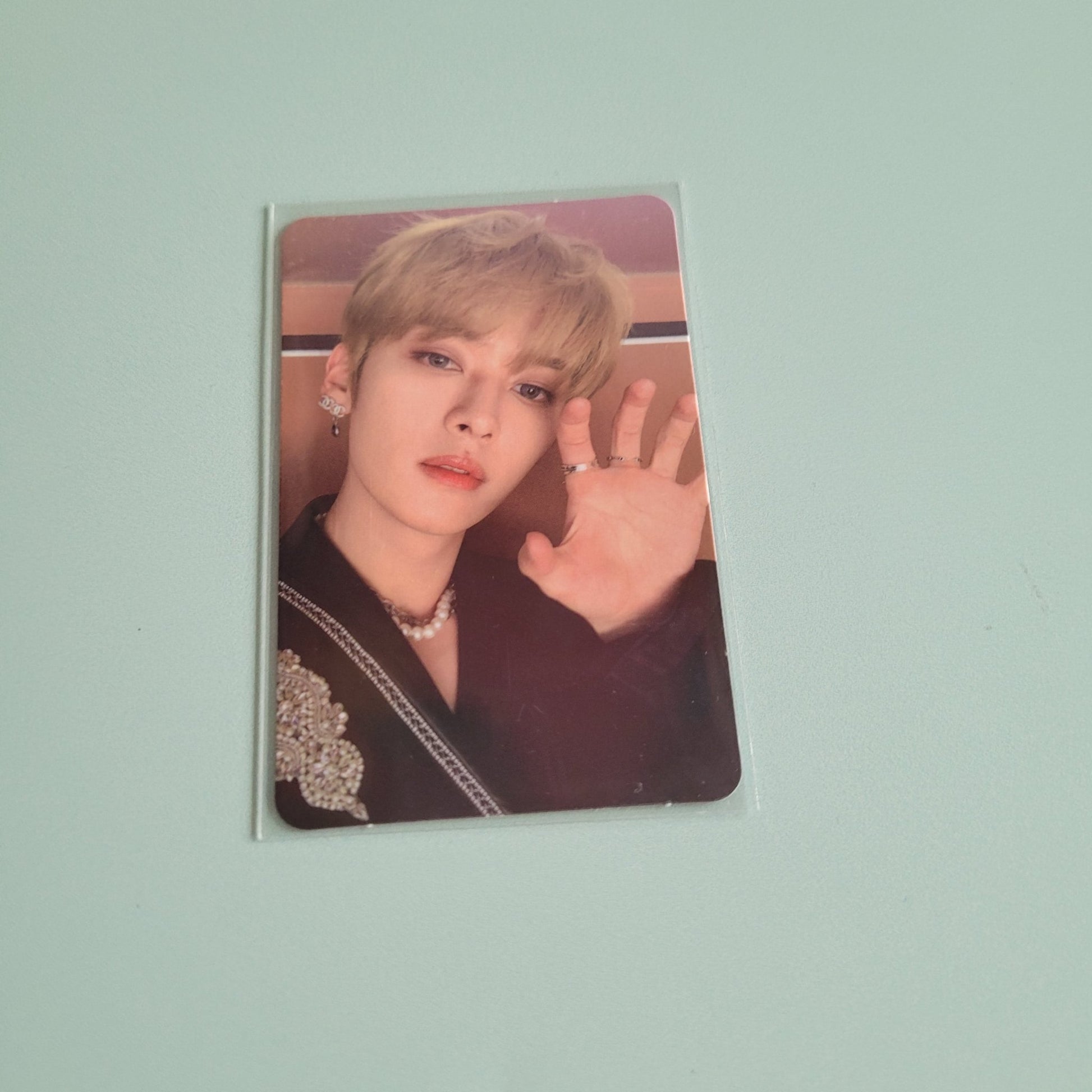 Stray Kids No Easy Album Photocard - Lee Know - KPop Idol