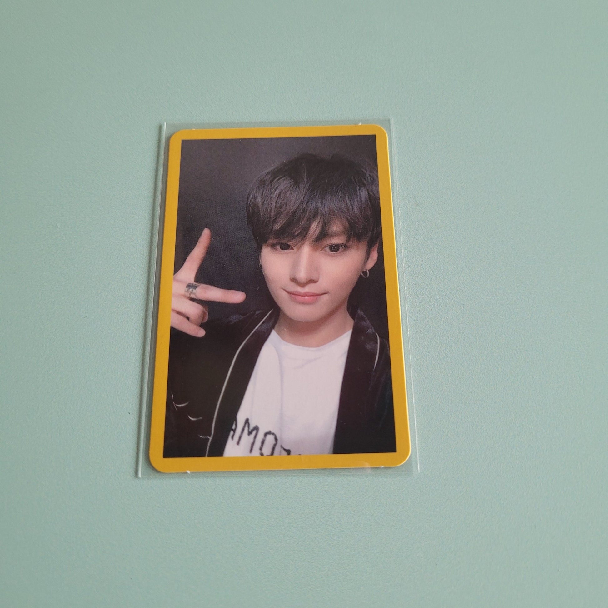Stray Kids Yellow Wood Album Photocard - Lee Know - KPop Idol