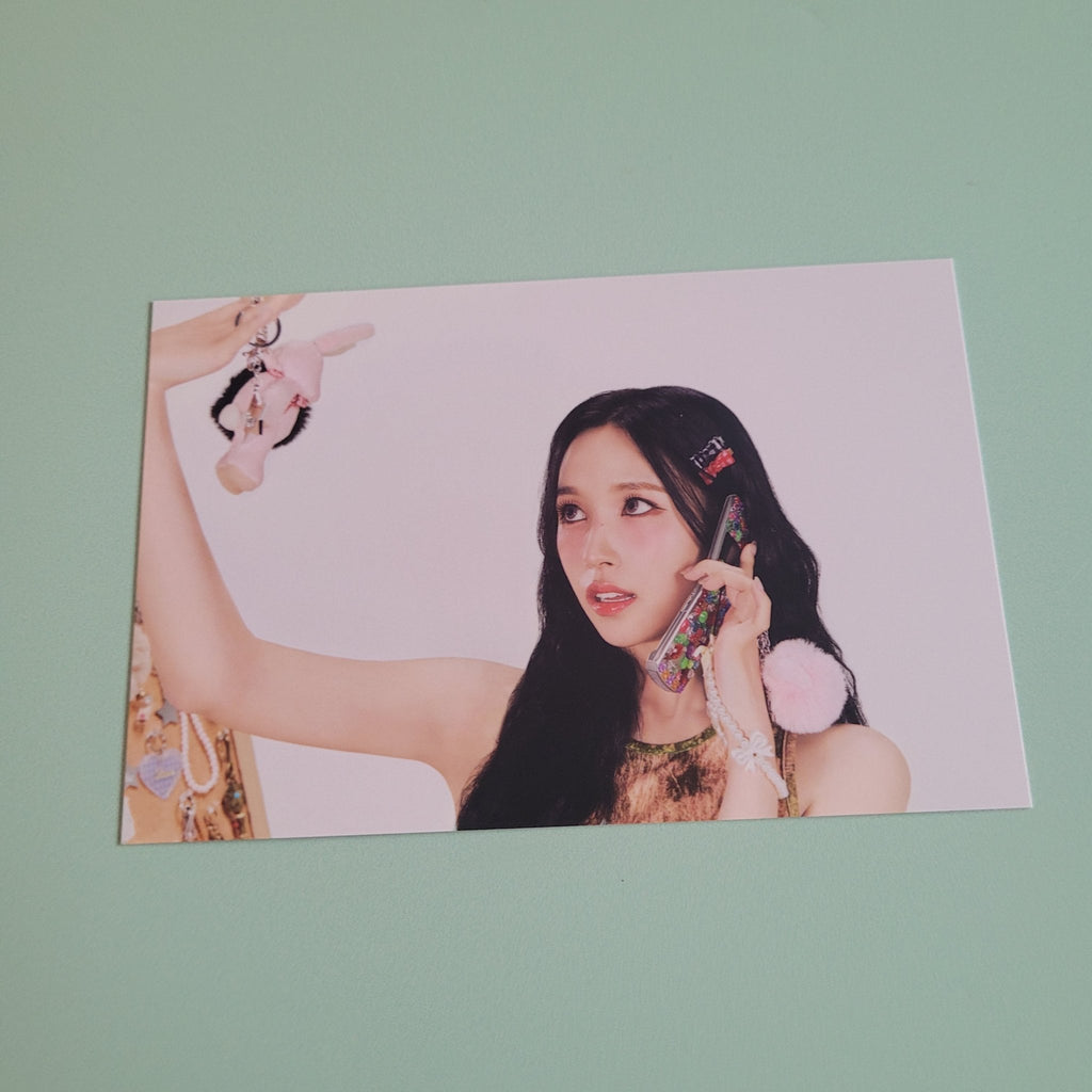 Twice - The Collector 2025 Season's Greetings Postcard (member choice) - KPop Idol