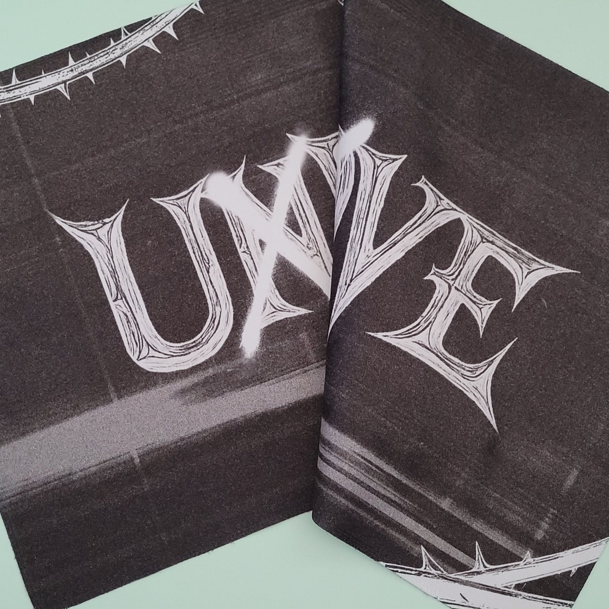 XLOV - UXLXVE Special Pack Fabric Banner - KPop Idol