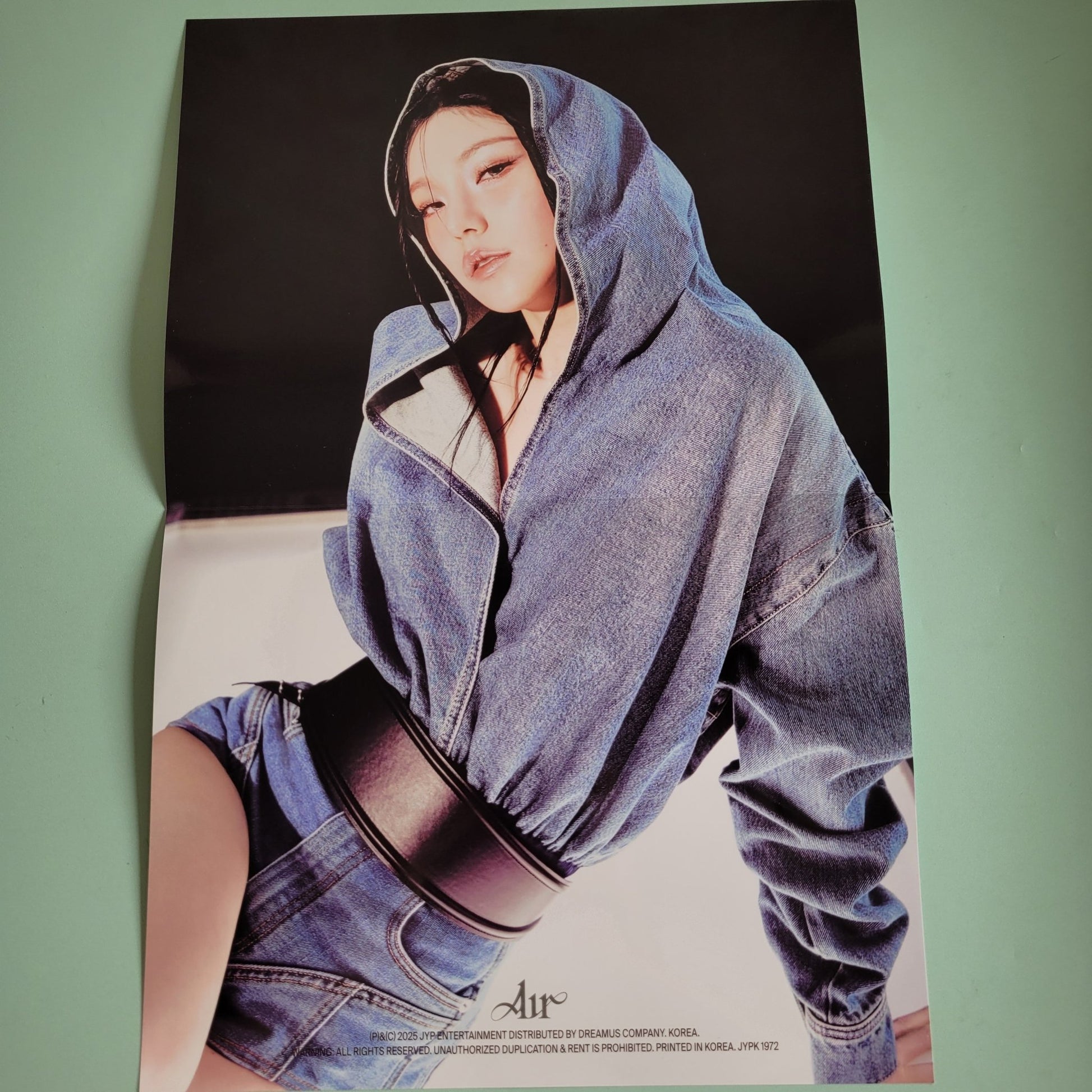 Yeji - Air Album Photobook Version B Folding Poster - KPop Idol