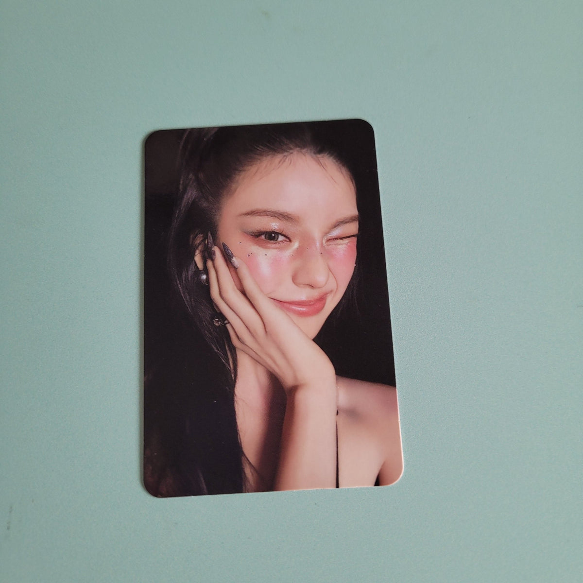 Yeji - Air: Mystery Box Version Album Photocard - KPop Idol