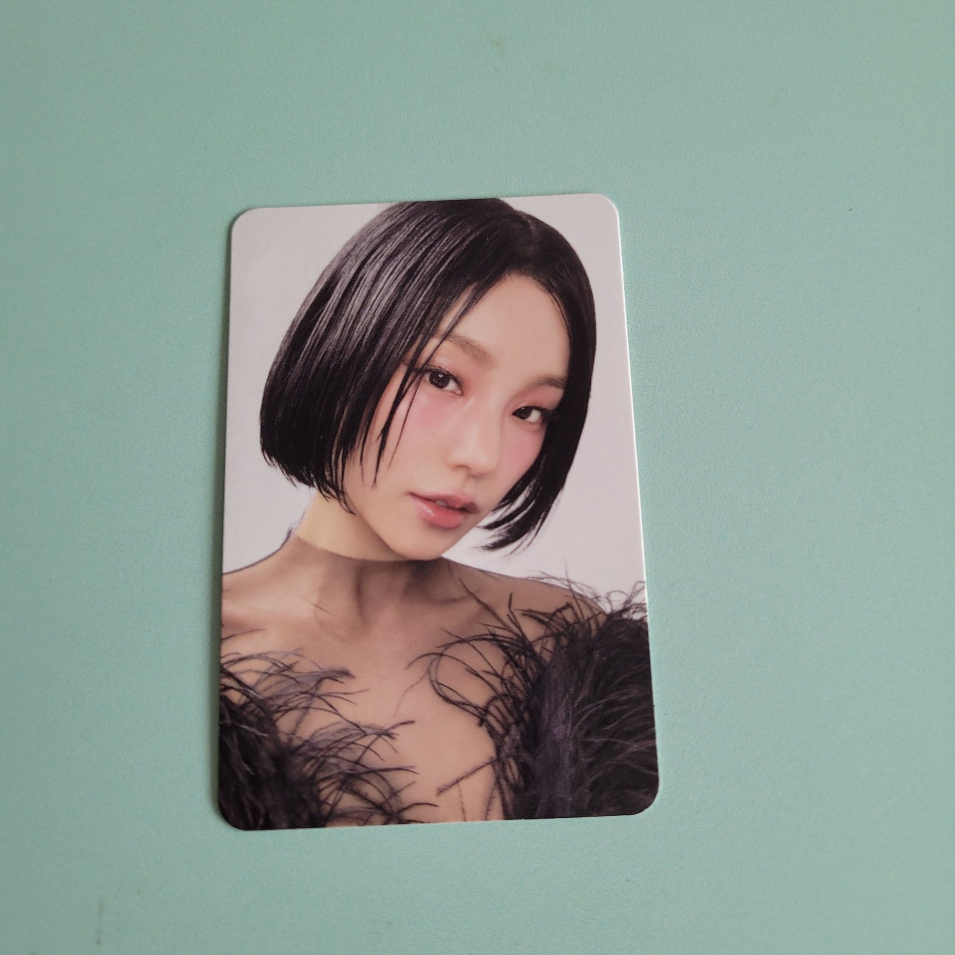 Yeji - Air: Mystery Box Version Pre Order Photocard - KPop Idol