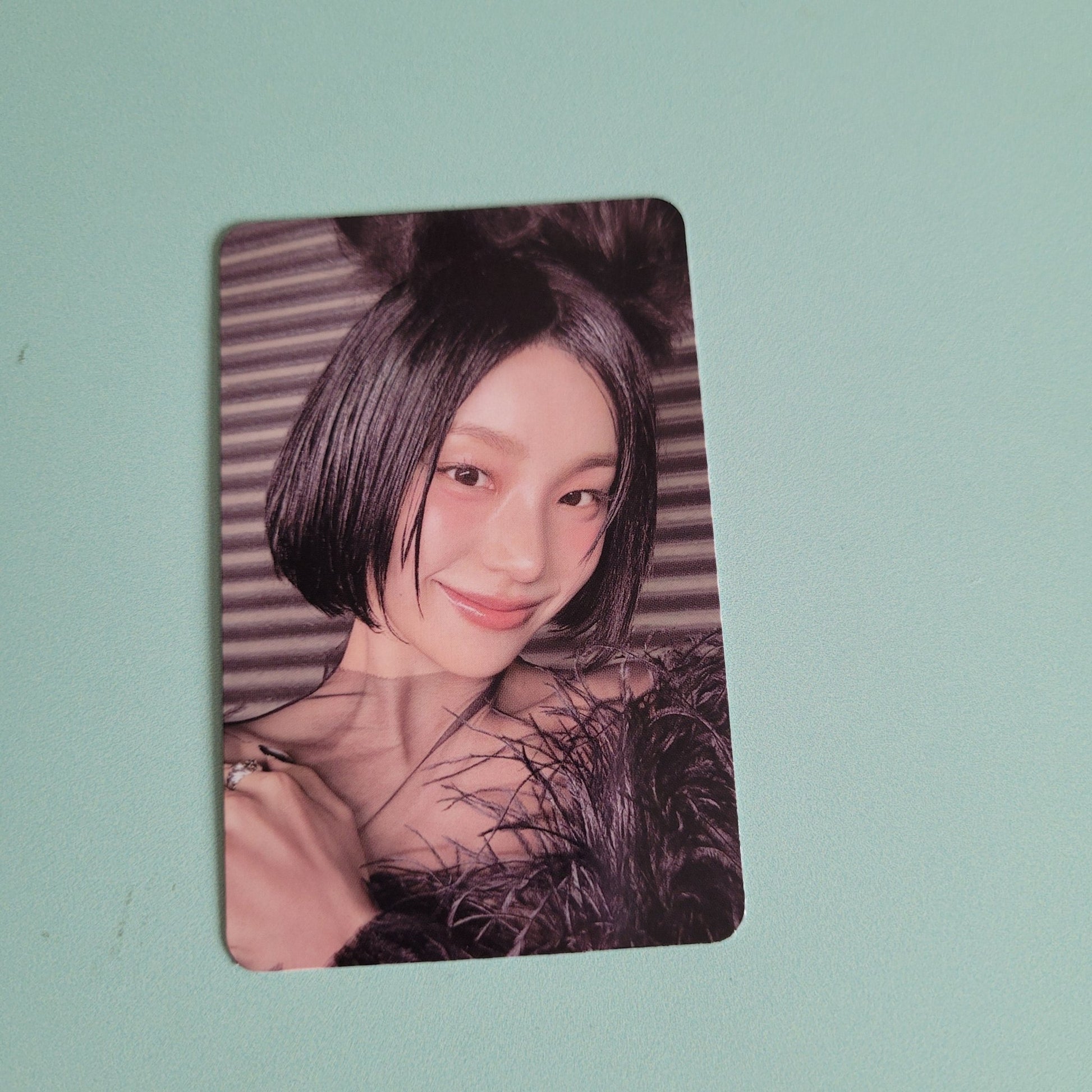 Yeji - Air: Oxygen Version Album Photocard - KPop Idol