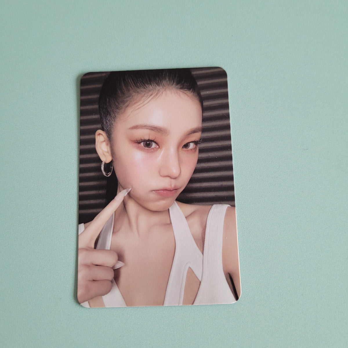 Yeji - Air: Photobook Version B Photocard - KPop Idol